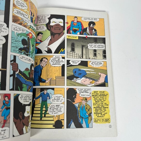 Black Lightning Volume 1 DC Comics Superheroes Science Fiction Graphic Novel PB - Picture 5 of 8